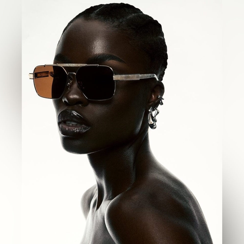 DEZI ‘EZ’ sunglasses (color: Limestone / Congac)